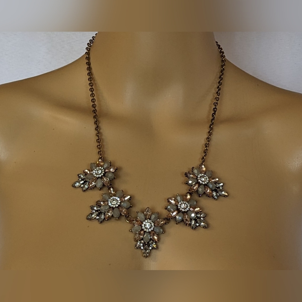 Statement Floral Crystal Necklace – Sparkly Multi-Stone Bib Style, T5B7G